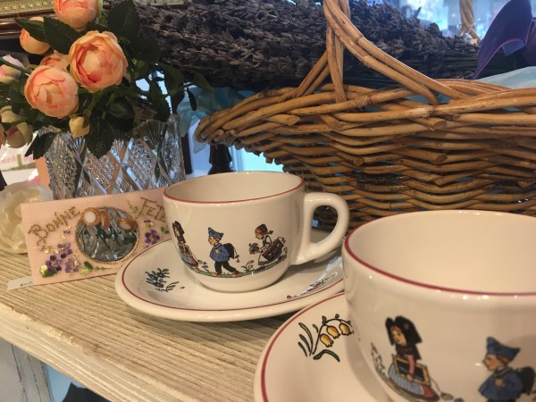 カップ&ソーサー☕️🍰サムネイル